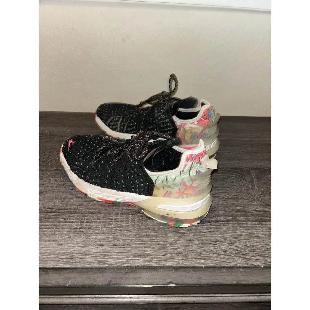 Nike kids athletic